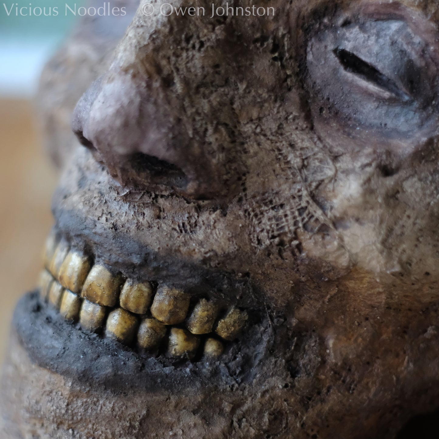 Replica mummified head