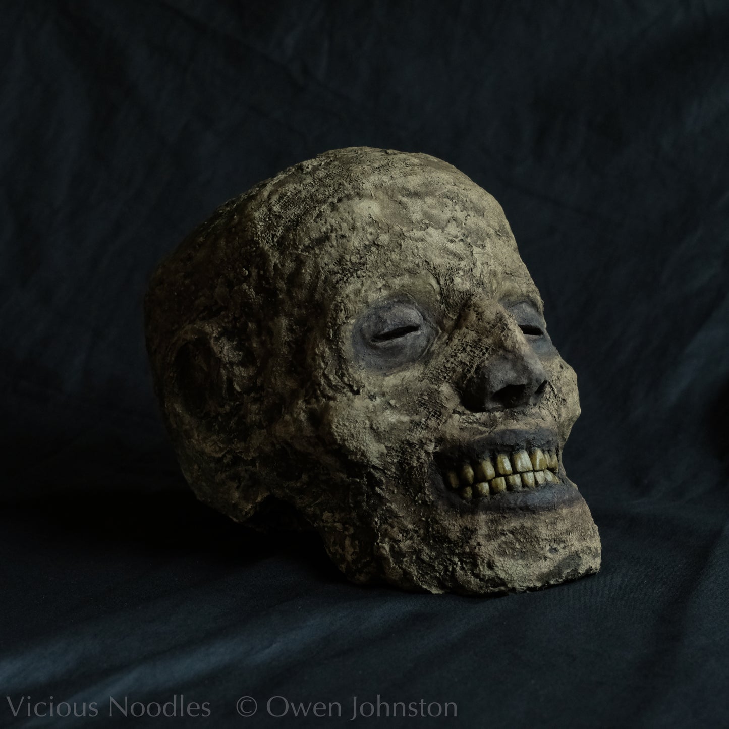 Replica mummified head