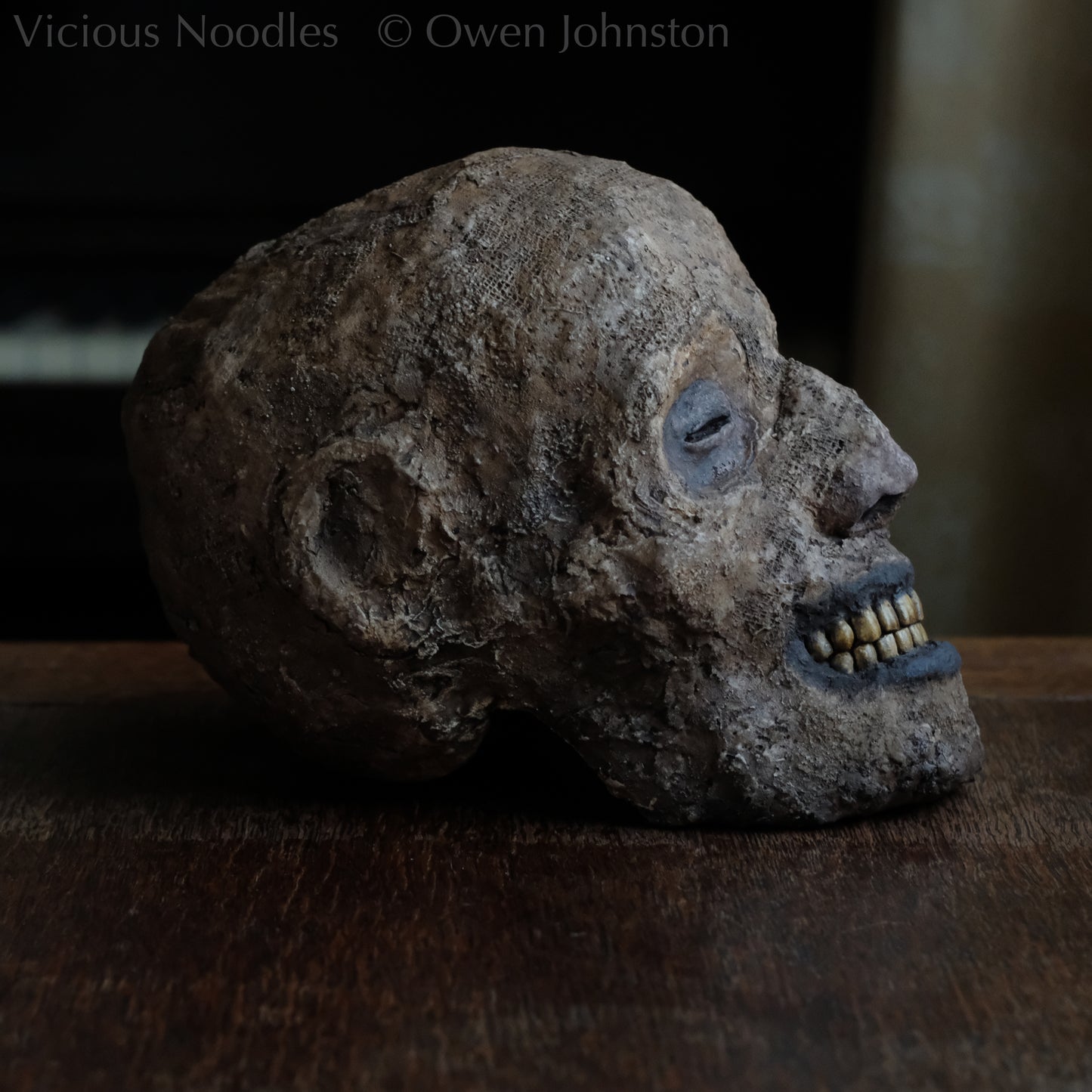 Replica mummified head