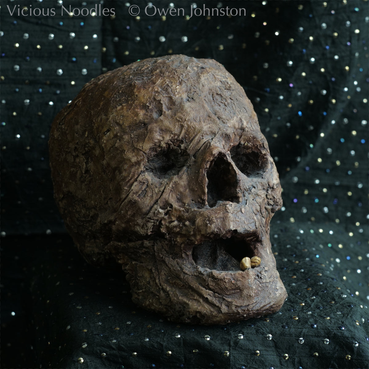 Replica mummified head